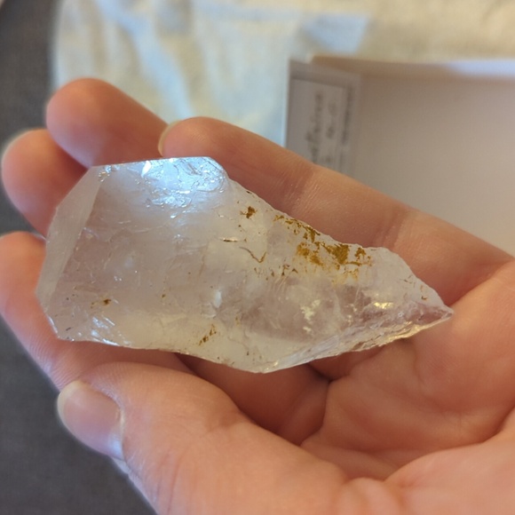 Raw quartz crystal - Picture 3 of 3